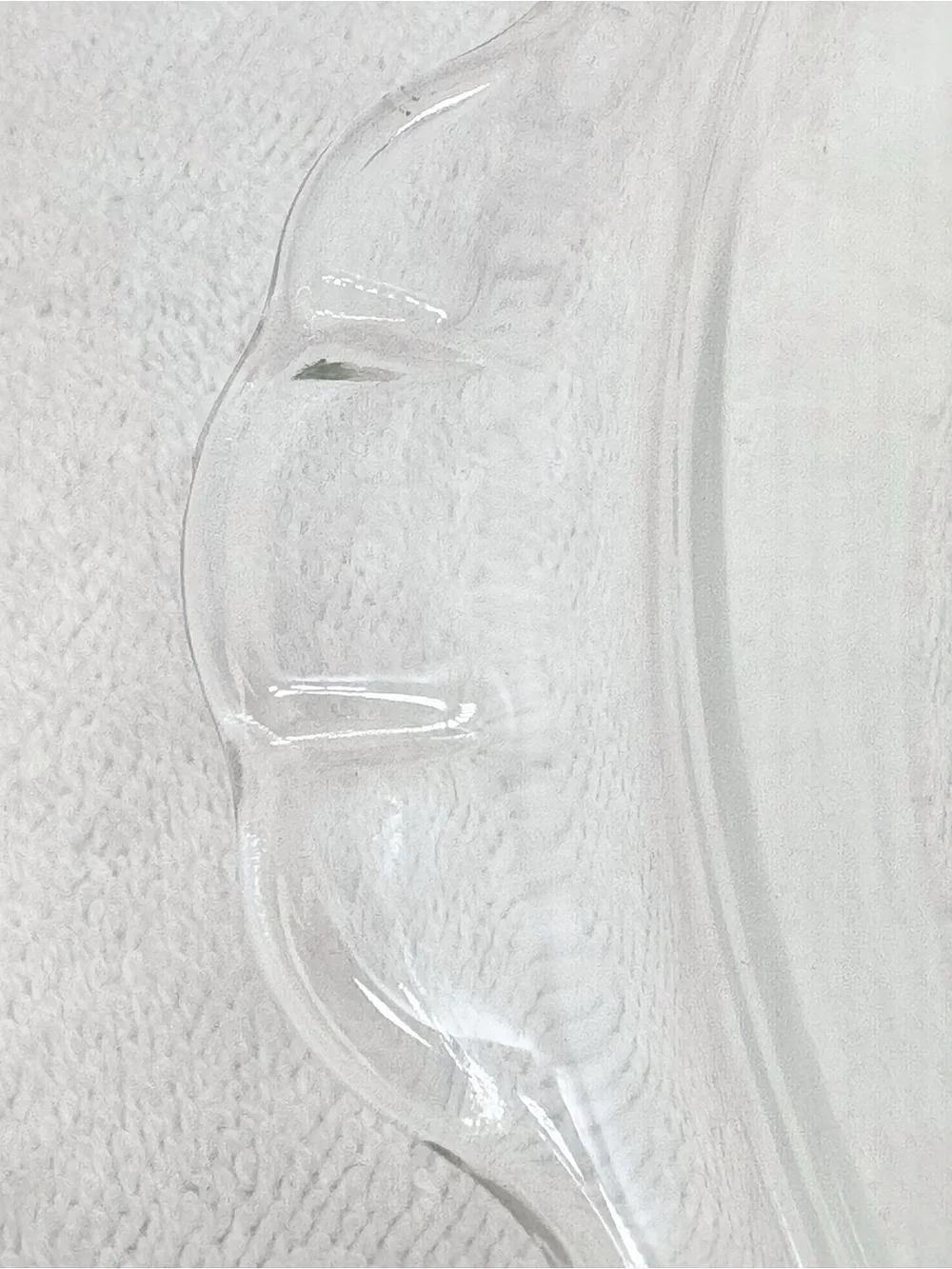 Vintage Pyrex Clear Pie dish with beautiful scalloped handles